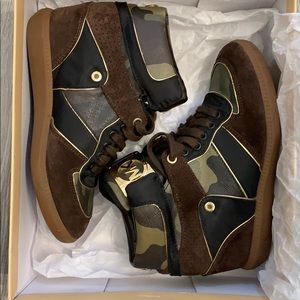 BRAND NEW Michael Kors heeled camo shoes!
